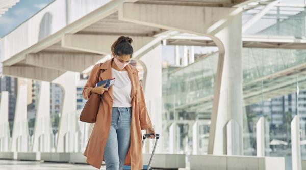 OMS, avertisment pentru aeroporturi: Să nu ceară călătorilor adeverinţe de vaccinare