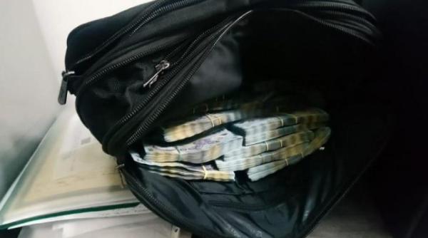 Șeful SIPI Suceava, ridicat de procurorii DNA și dus la audieri: Este acuzat de luare de mită