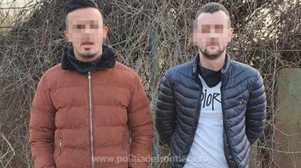 Ajutaţi de doi români, doi bărbaţi din Kosovo au încercat să intre ilegal în Români. Călăuzele ar fi câștigat 100 de euro