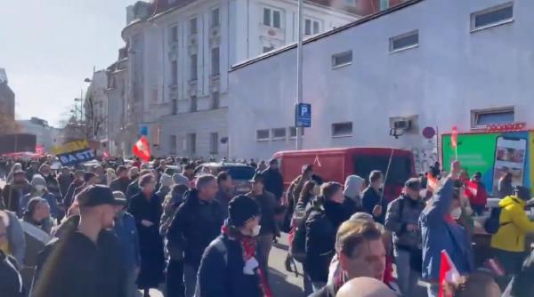 Proteste față de restricții în capitalele din Europa. Mii de oameni au ieșit în stradă (VIDEO)