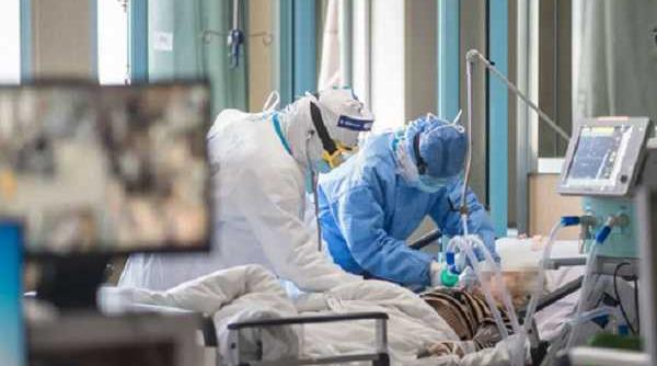 Medicul șef de la Sibiu spune că pacienții pot fi LEGAȚI de pat: "Se practică în toate secțiile ATI"