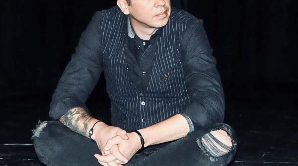 Vaccinare cu AstraZeneca. Medicul Gabriel Diaconu: "Potoliți-vă cu isteria. Un prost aruncă o piatră, o sută de deștepți se chinuie să o scoată"