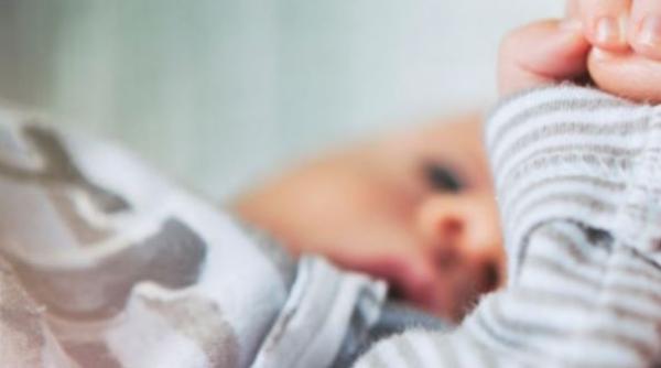 Bebeluş român, răpit chiar de propriul tată