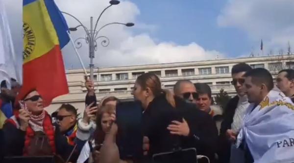 Românii, participanți la protestele de azi, care nu au respectat măsurile sanitare, au fost amendați