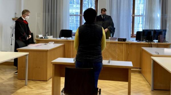 Austria. Bătrână de 90 de ani, torturată de îngrijitoarea româncă sătulă de „cereri excesive“: Sedată, nespălată și lăsată să rabde de sete