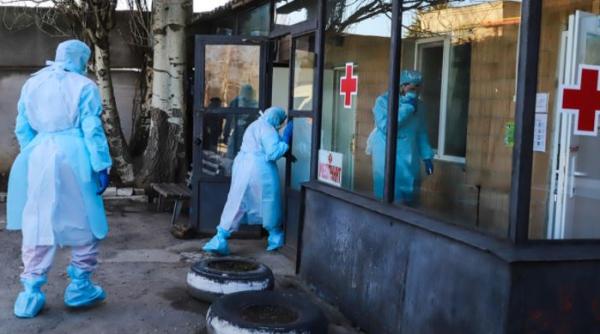 Număr record de decese din cauza infecție COVID-19, raportat de Ucraina 