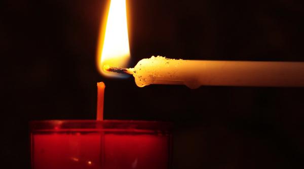 Patriarhia Română, anunț de ultimă oră: Slujba de Înviere se va desfășura normal. Credincioșii vor putea merge să ia Lumină