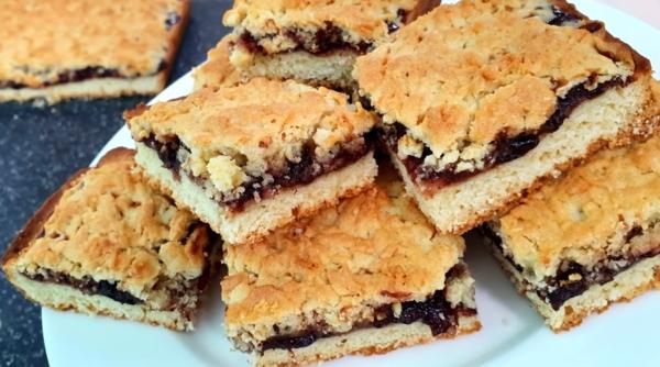 Prăjitura puturosului, de post, deliciul din 3 ingrediente: Simplu, ieftin și rapid