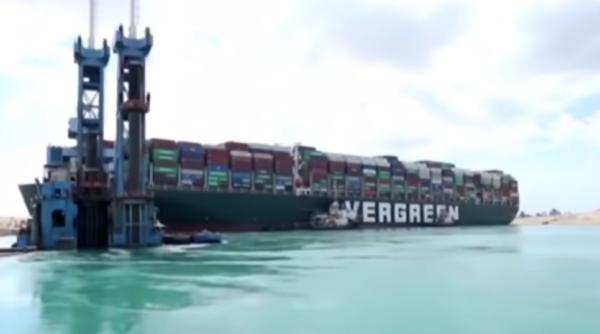 Canalul Suez a fost deblocat. Nava Evergreen a fost repusă pe linia de plutire