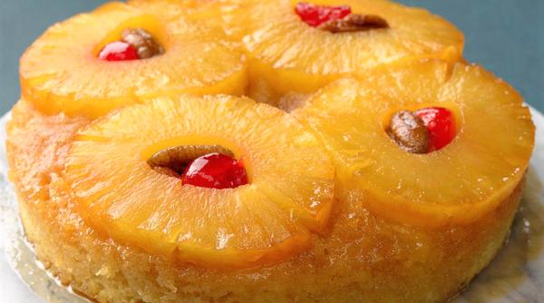 Tort de post cu ananas. Rețeta genială cu doar 5 ingrediente