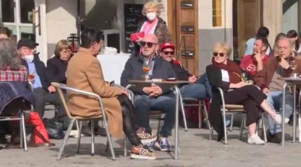 Germania. Viața aproape normală, într-un oraș, pentru toți cei care au test negativ de COVID  