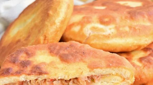 Plăcinte ardelenești cu varză (vărzari) - Rețeta tradițională de post