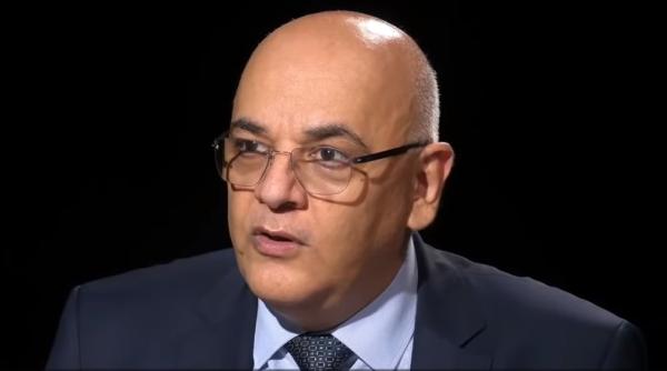 Raed Arafat, despre măsura închiderii magazinelor de la ora 18. Ce recomandă pentru evitarea cozilor   