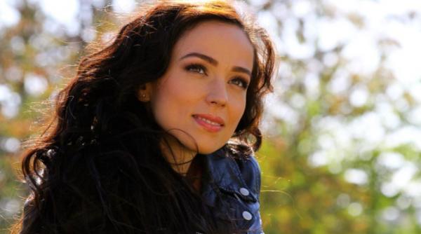 Noi proteste anti-restricţii în Capitală. Olivia Steer spune cine NU trebuie să participe la manifestaţie: "Dacă ţi se rupe..."