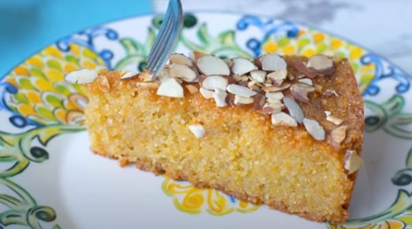Lemon polenta cake: Prăjitura cu mălai cu care chef Sorin Bontea l-a cucerit pe Nicolai Tand, varianta de post