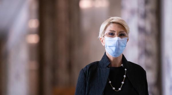 Raluca Turcan: "Nu e de glumă cu boala. Am avut rude care au MURIT de COVID"