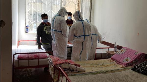 Focar COVID la un centru de migranți din Timișoara. Tot căminul a fost izolat