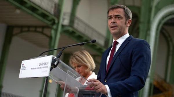 Franța extinde campania de vaccinare pentru toate persoanele peste 55 de ani 