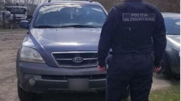 Un bărbat riscă o amendă uriașă, după ce a pus numere naționale la un automobil adus din străinătate