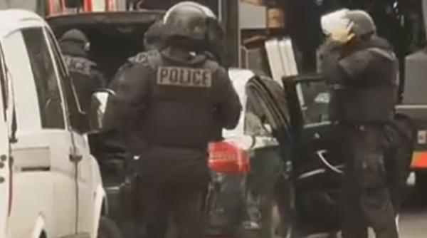 Nou incident armat la Paris. O fată de 10 ani a fost împușcată