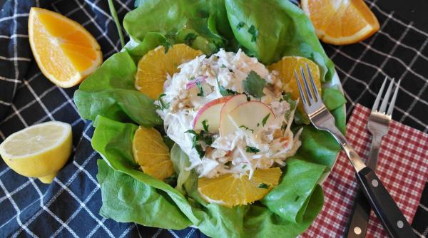 Waldorf, salata creată pentru a comemora sosirea primăverii. Rețeta savuroasă a unui preparat vedetă