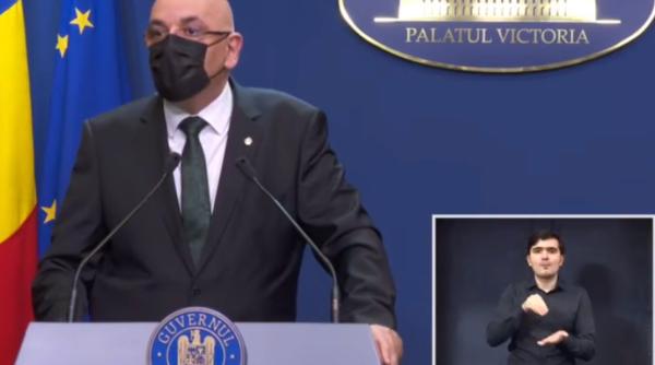 Raed Arafat îi contrazice pe Voiculescu și Moldovan. Nu grupul tehnico-științific al CNSU are decizia pentru ordinul de carantină