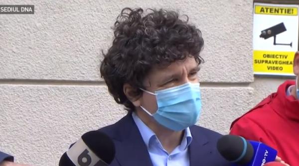 Nicușor Dan, în carantină, după ce fiica sa s-a îmbolnăvit de COVID-19