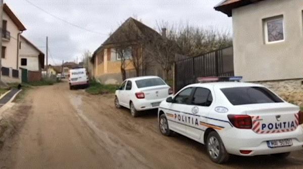 Tânăr, ÎNJUNGHIAT mortal, iar iubita lui, rănită. Ucigașul a fost prins de către polițiști