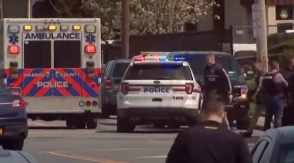 SUA. Oameni împuşcaţi într-un supermarket din New York. Atacatorul a reuşit să scape - VIDEO