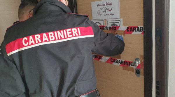 Italia. Mai multe românce practicau prostituția într-un salon de masaj. Administratorul, un italian de 45 de ani, ridicat de carabinieri