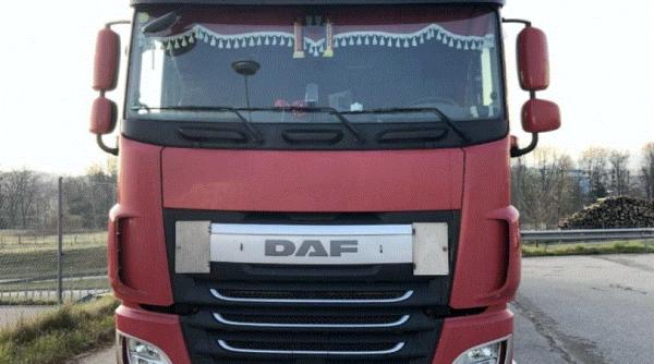 Elveția. Șofer român de camion, în stare de ebrietate, a provocat pagube însemnate într-o zonă rezidențială