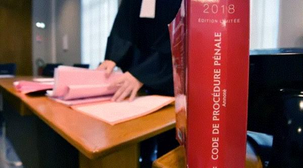 Franța. Româncă, angajată ca îngrijitoare de o familie de conaționali, tratată ca o sclavă. Dormea în bucătărie și lucra câte 17 ore pe zi