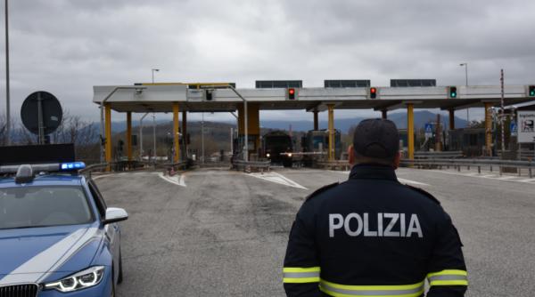 Italia. Un muncitor român a încercat să mituiască polițiștii cu 200 de euro. "Hai, lasă-mă să plec fără amendă"