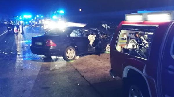 3 români, accident mortal în Austria: S-au ciocnit cu o mașină care mergea pe contrasens pe autostradă. 2 morți