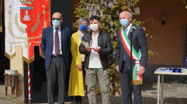 Italia. Șofer român de TIR, erou cu acte în regulă în orașul unde locuiește: A salvat doi copii de la înec