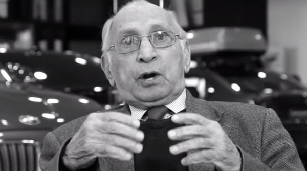 Marin Dumitrescu, legendarul pilot român, a murit la 102 ani