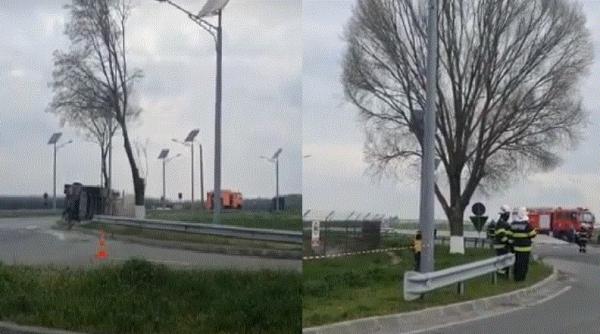 Pericol de explozie lângă Aeroportul Internațional din Constanța. Autocisterna, încărcată cu 20 de tone de GPL, s-a răsturnat