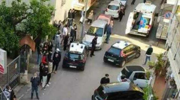 Italia. Tânără de 24 de ani, violată, înjunghiată până la moarte, apoi aruncată de la etaj: „Violență extremă, avea gleznele rupte”