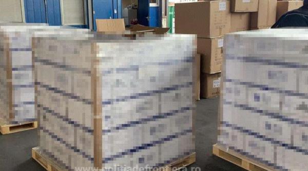 Containere, venite din China în Portul Constanţa Sud Agigea, verificate amănunțit de polițiști. Bunurile erau importate de o firmă din Arad