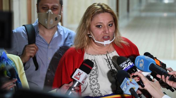 Diana Șoșoacă a lucrat ca DJ în discotecă:"Cunoscuții îmi spun club"