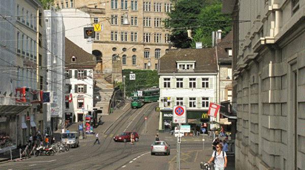 Elveția. Metoda inedită, găsită de autoritățile unui oraș, ca să-i determine pe cerșetori să plece. 30 de români deja au semnat  