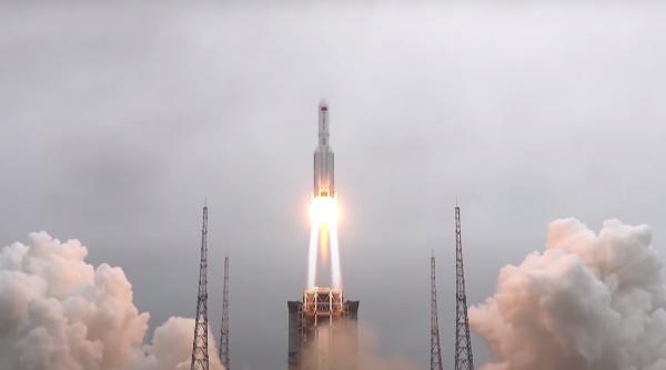 Alertă în Italia. Zece regiuni ar putea fi afectate de fragmente din racheta chinezească: „Rămâneți în case, departe de uși și ferestre!”