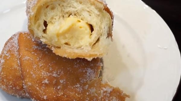 Chuchos, cornuri pufoase și gustoase. Mult mai bune decât la patiserie!