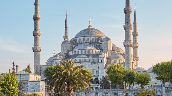 Turcia vrea să renunţe la testele PCR pentru turiştii români