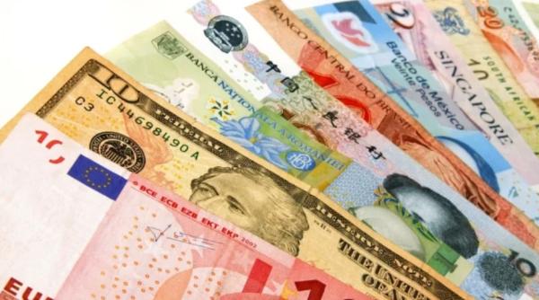 Curs valutar. Euro crește din nou în raport cu leul