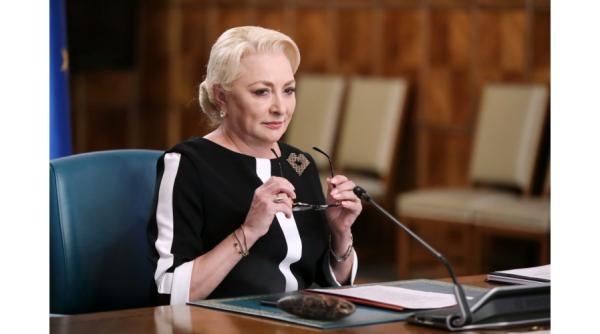 Viorica Dăncilă, angajată consilieră a guvernatorului BNR, Mugur Isărescu