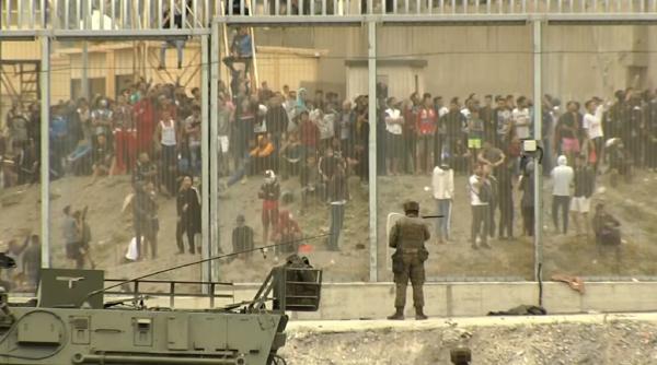 Asediul din Ceuta: Spania acuză Marocul că i-a lăsat pe imigranți să treacă. Marocanii, supărați că spaniolii au ajutat un separatist