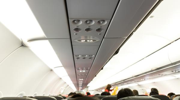 Peste 100 de români, în pericol într-un avion pe ruta Londra Luton - Suceava: „Eveniment grav!”