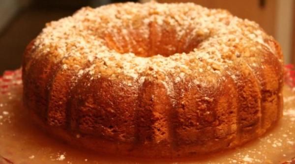 Tort de morcovi și nuci. O rețetă minunată pentru cei care țin la siluetă. O felie are doar 190 de calorii