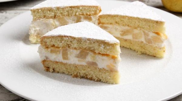 Tort cremos cu pere și ricotta. Rețeta unui desert, care te va cuceri de la prima bucățică. Puteți să-l serviți și zilnic